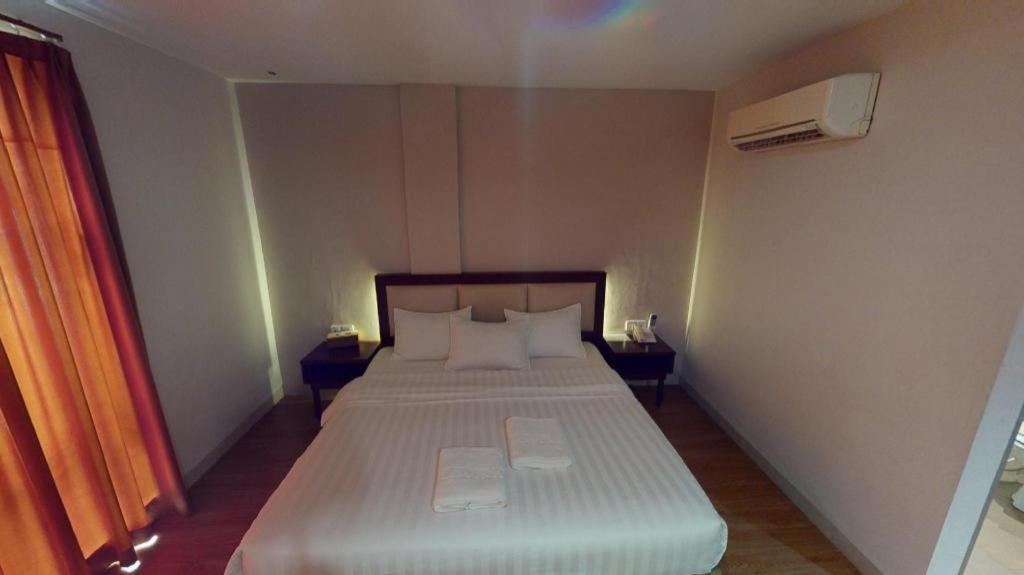 Lovina Inn Penuin Hotel Nagoya Exterior photo