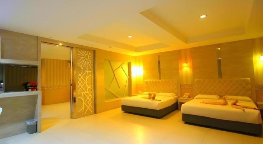 Lovina Inn Penuin Hotel Nagoya Exterior photo