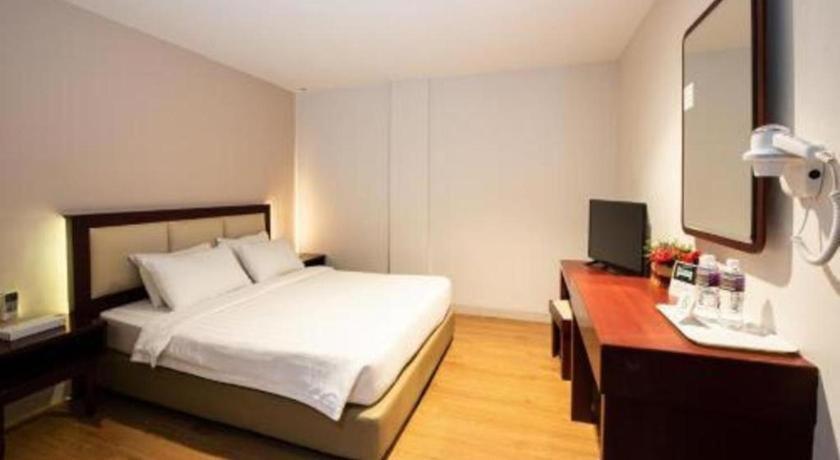 Lovina Inn Penuin Hotel Nagoya Exterior photo